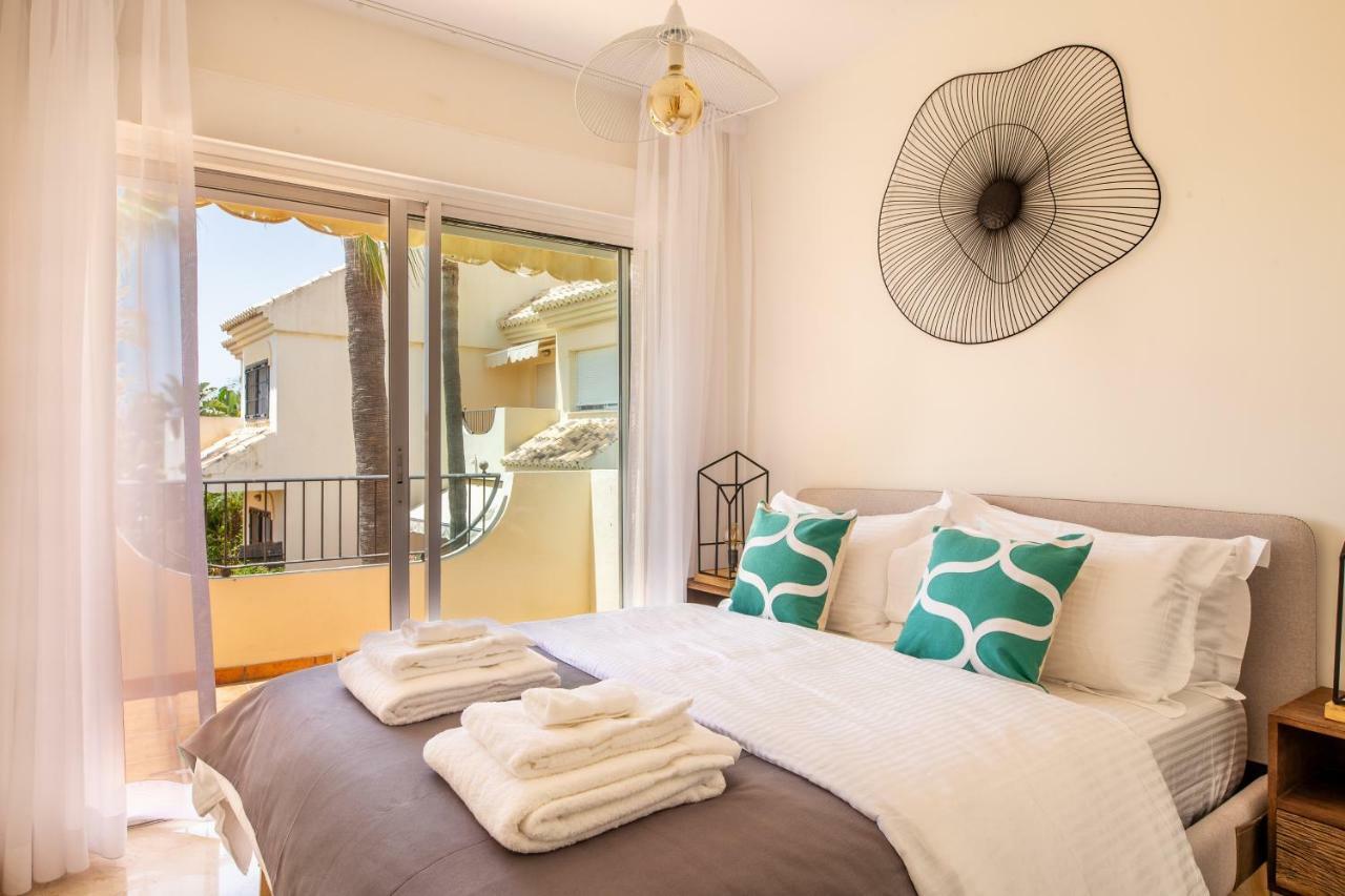 Stylish Townhouse In Beachfront Complex Feriehus *